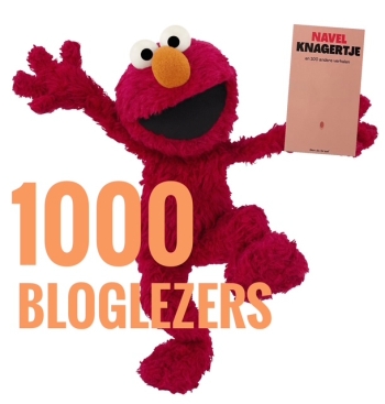 Dansend tekenfilmfiguurtje met mijn boek Navelknagertje in de hand, met de tekst: 1000 bloglezers